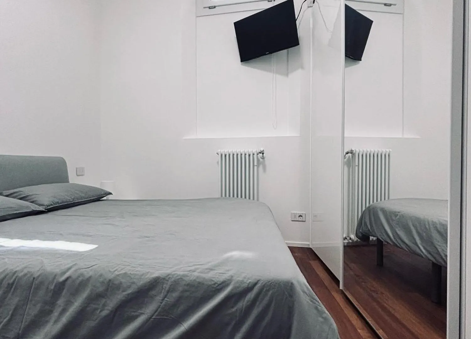 Apartamento Farini House - Next To The Academy Of Módena 0*,